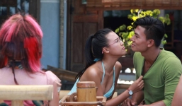 Hiếu Nguyễn thân mật, đắm đuối hôn Hoàng Oanh trên phim trường